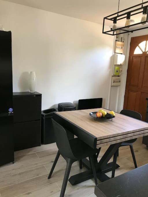 Appartement Duplex : Le Cosy Montgeron Exteriör bild